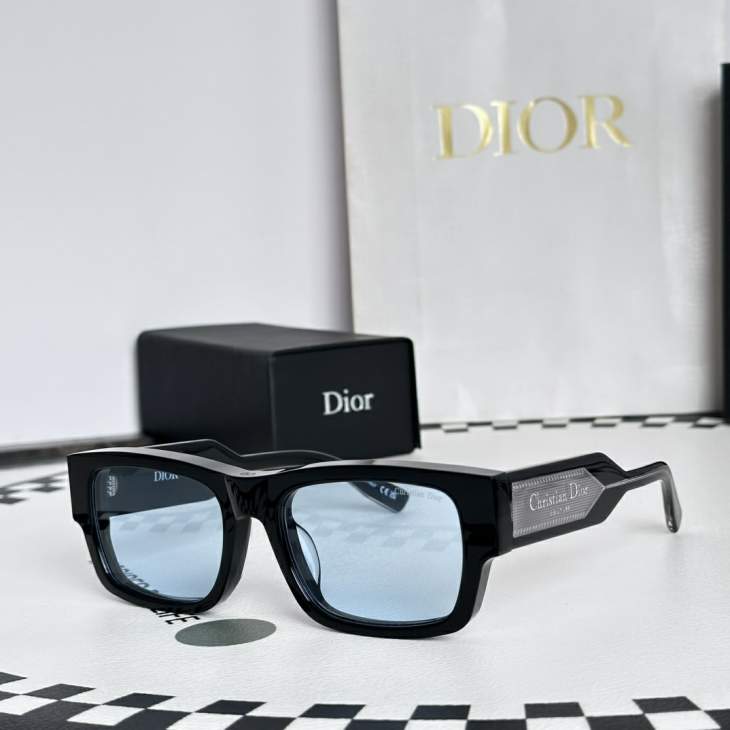 Picture of Dior Sunglasses _SKUfw75842512fw